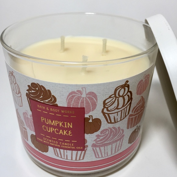 PUMPKIN CUPCAKE 3 Wick Candle - Picture 2 of 4